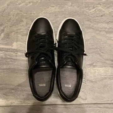 BOSS 블랙 스니커즈