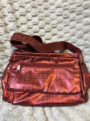 야마토야 라비라비 숄더백 빨간색