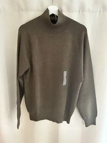 UNIQLO U 하이넥 스웨터