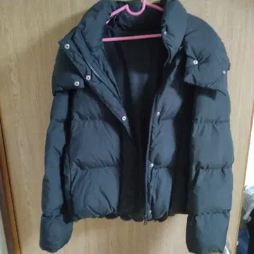 GU 블랙 다운 자켓 후드 부착 M 사이즈 폴리에스테르