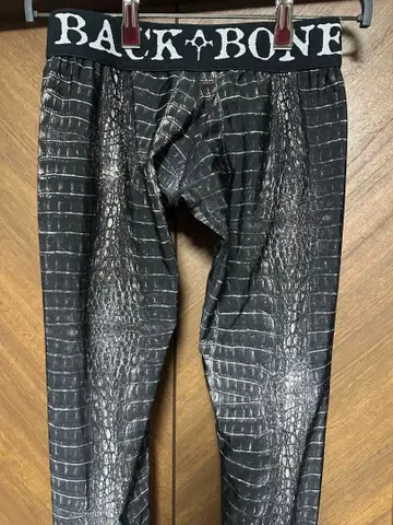 진품? BACK BONE THE BASIS 백본 크로커다일 레깅스