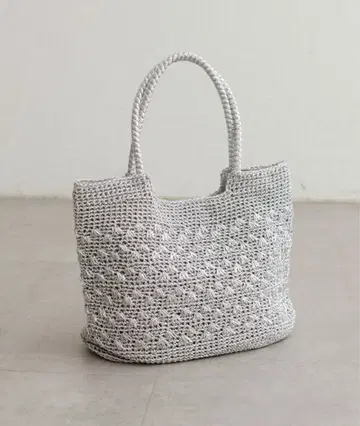 [ LARUTA ] 메탈릭 코드 편직 토트 실버