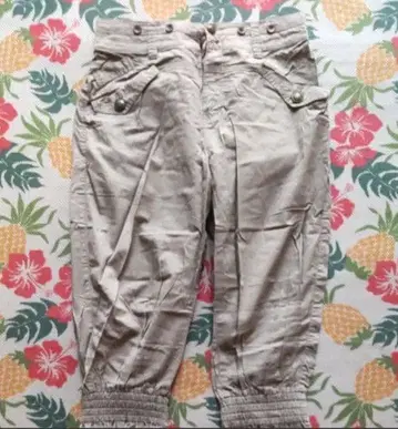 베이지 캐주얼 숏팬츠