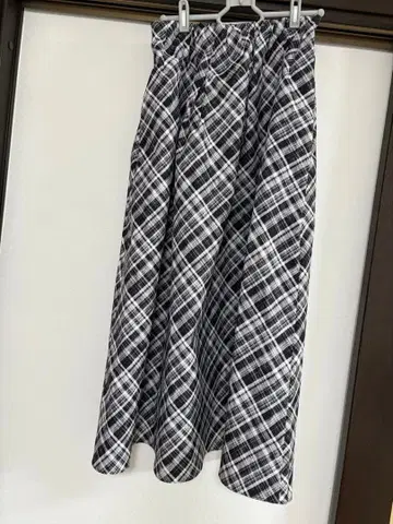 Mila Owen 체크 무늬 롱 스커트 M