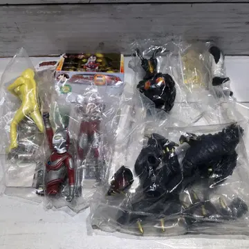 울트라맨 피규어 4체 세트 미개봉 새상품