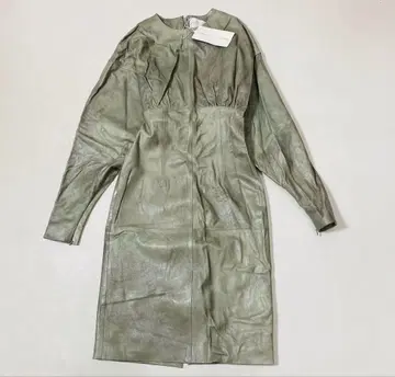 미사용 H&M STUDIO 양가죽 버트윙 슬리브 가죽 원피스