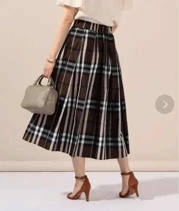 브라운 체크 무늬 타프타 플레어 스커트 36