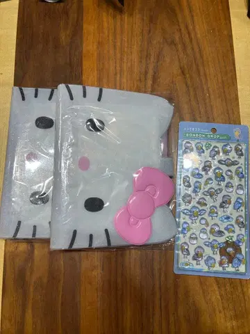 Sanrio 헬로키티 바인더 모자 꽁지 드롭 씰 하시비로코우