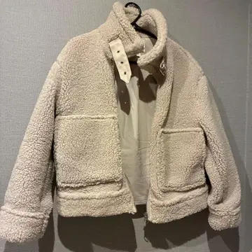 보아 자켓 크림색