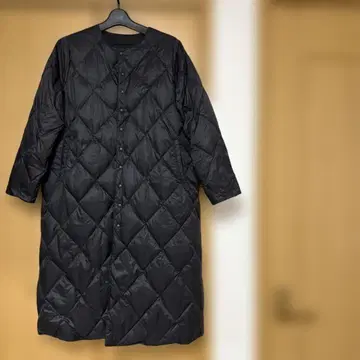 다운 코트 블랙