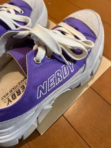NERDY 퍼플 스니커즈 통굽 25cm