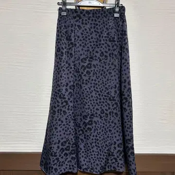 레오파드 무늬 플레어 스커트 다크 퍼플