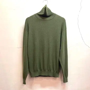 캐시미어 터틀넥 올리브 그린