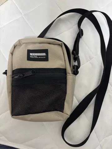 NEIGHBORHOOD. 숄더백 베이지/블랙