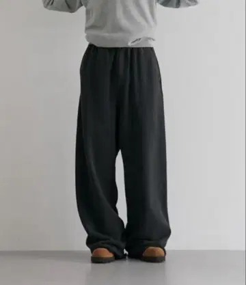 ENTIRE STUDIOS Full sweatpant soot XXS