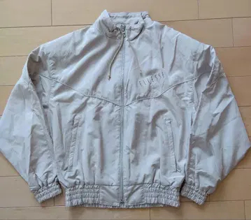 ELLESSE 엘레쎄 점퍼 베이지 L 사이즈