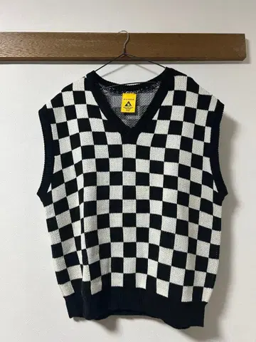 니트 베스트 V넥 체크