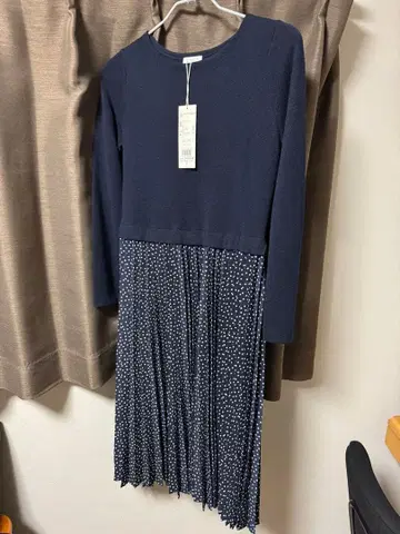 [ 택 포함 ] Macintosh 도킹 원피스 니트 플리츠 스커트