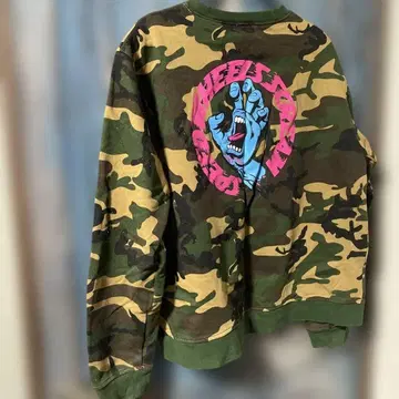 산타크루즈 카모 패턴 크루넥 트레이닝복