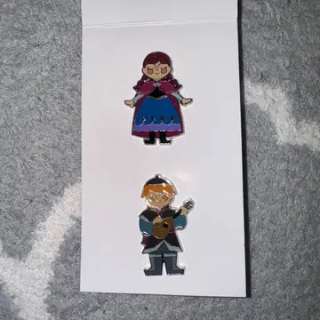 겨울왕국 핀 배지 안나 크리스토프