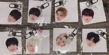 TREASURE PULSEON 얼굴 아크릴 키링