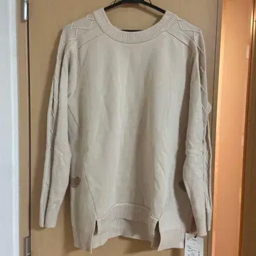 앤드러브의 스웨터