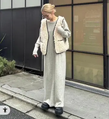 그레이 니트 롱 원피스 긴팔 포켓 부착