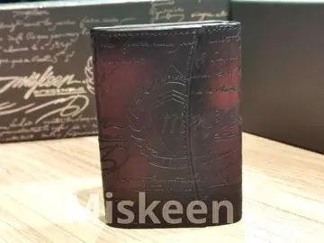 Miskeen 엠보싱 가죽 명함지갑