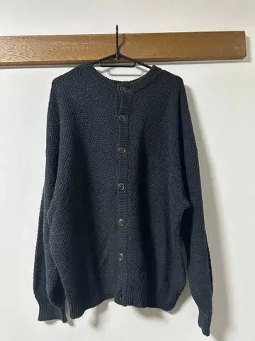 LILL 사슴 무늬 크루 벌룬 슬리브 가디건