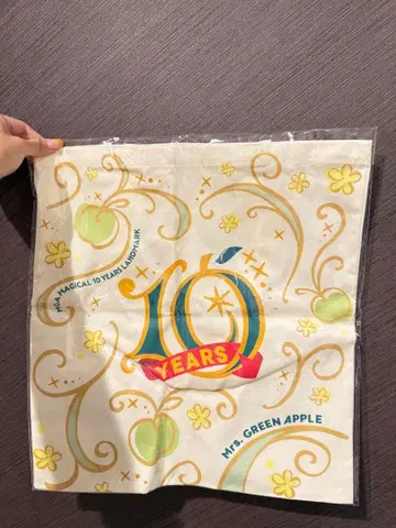 Mrs. GREEN APPLE LANDMARK 10 토트백