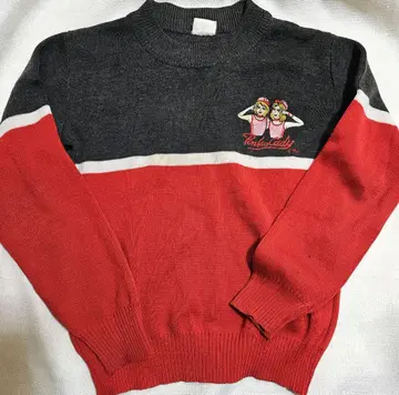 레어 쇼와 레트로 핑크 레이디 니트