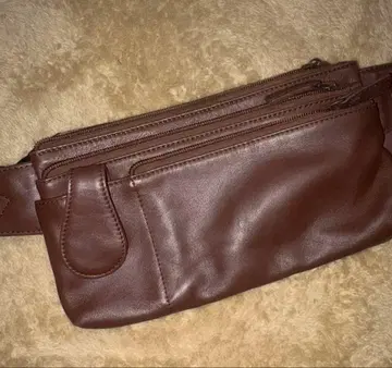 브라운 가죽 바디백 3 포켓