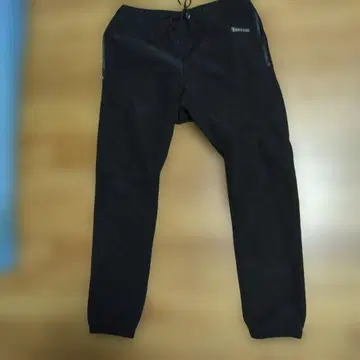 새상품급 Tarzan 블랙 조거 팬츠