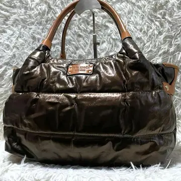 케이트 스페이드 나일론 x 가죽 퀼팅 토트백 경량 브론즈 계열