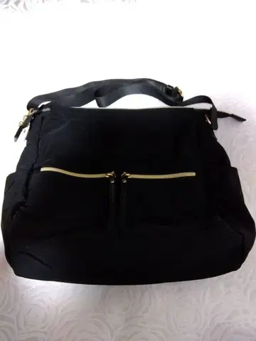 새상품급 a.v.v 나일론 숄더백 블랙