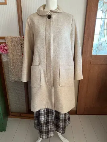 SM2 귀여운 베이지 플리스 코트