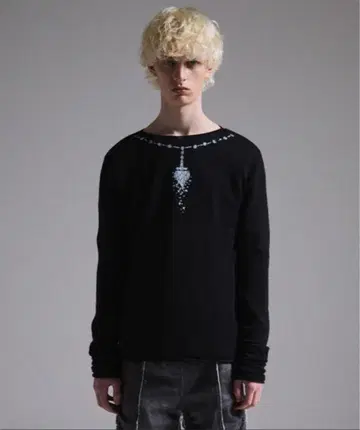 사이즈 M [GRANCY] 프린트 디자인 쉬어 니트