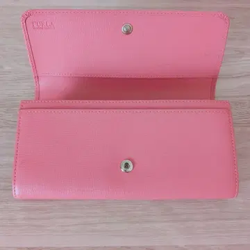 FURLA 핑크 장지갑