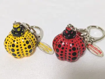 한정판 미사용 새상품 쿠사마 야요이 호박 키링