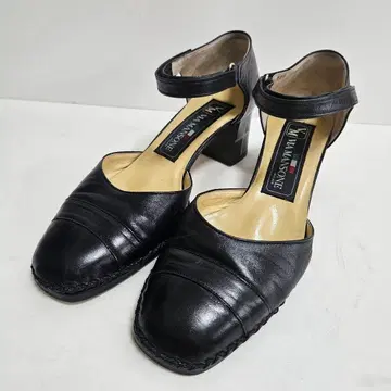 VIA MANZONE 이탈리아제 천연 가죽 펌프스 블랙 앵클 스트랩