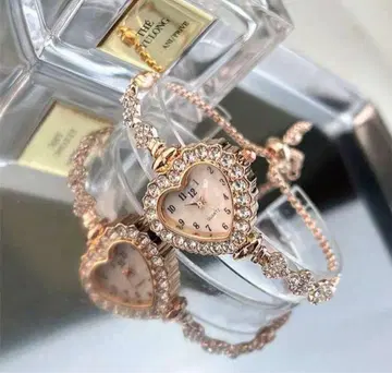 하트 모양 로즈 골드 시계