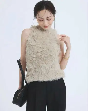 완판템 anuans 퍼라이크 슬리브리스 니트탑