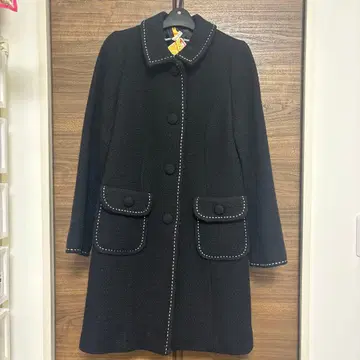 블랙 롱 코트 버튼 포함