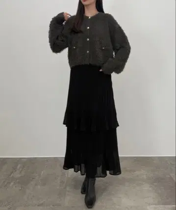 (얇은 소재) 골드 버튼 샤기 니트 가디건