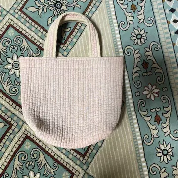 비오는날 퀼팅 토트백