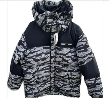 새상품 Schott 다운 자켓 XL 사이즈 블랙 카모플라주