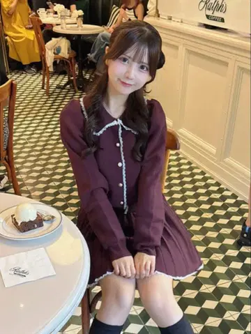 레이스 니트 가디건 안감 부착 플리츠 스커트 셋업 보르도