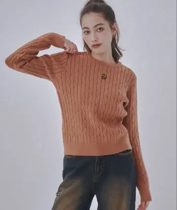 JUST A NOON 케이블 짜임 크루넥 니트