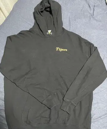 한신 타이거즈 우승 기념 후드티