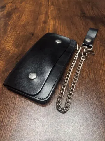 트래커 지갑 소가죽 블랙 일본제